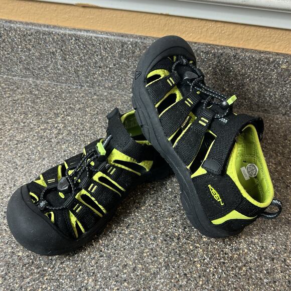 Keen Newport Black Sandals Little Kids Size 3 Summer Comfort Casual Sport Shoes - Picture 2 of 10